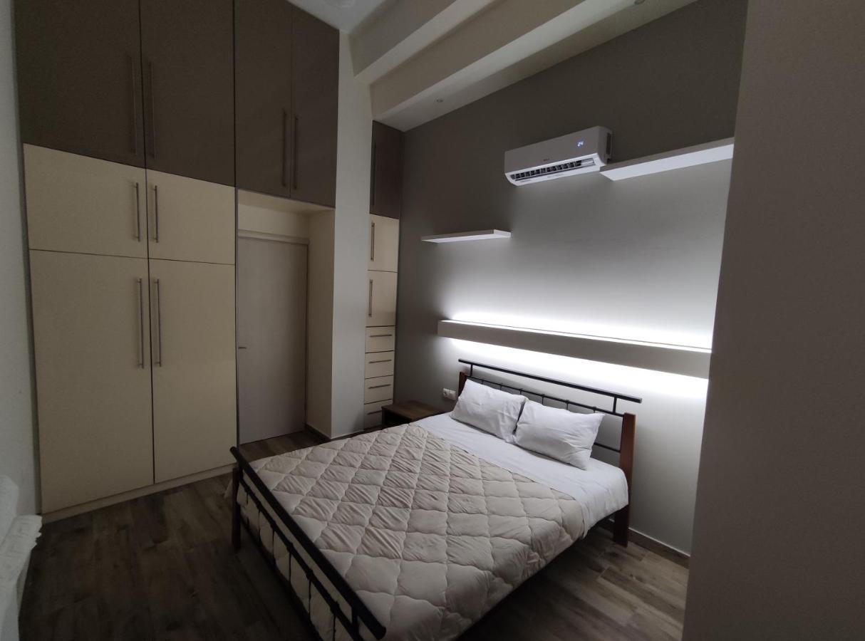 Appartamento Kalamata City Loft Esterno foto