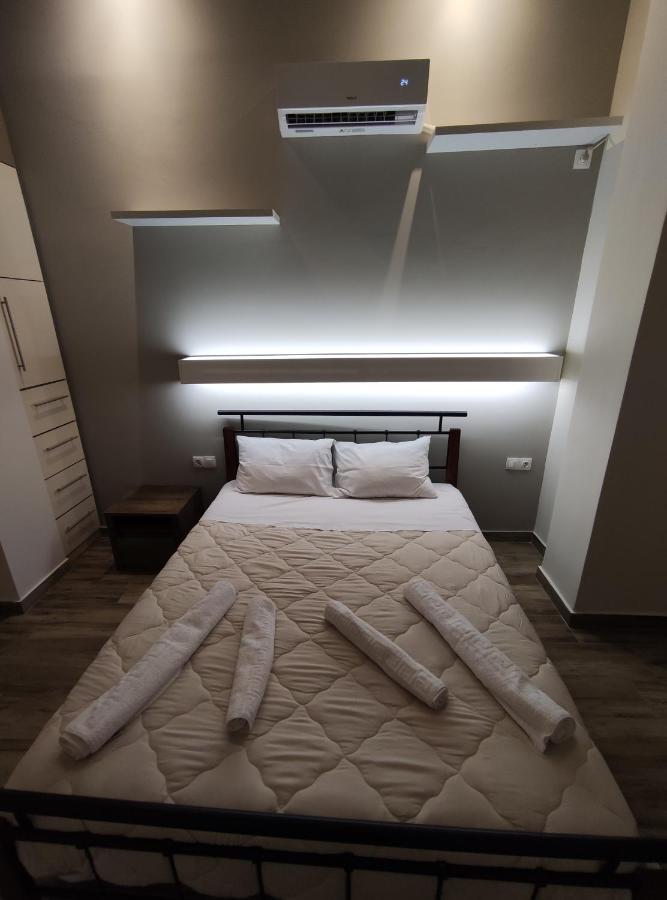 Appartamento Kalamata City Loft Esterno foto